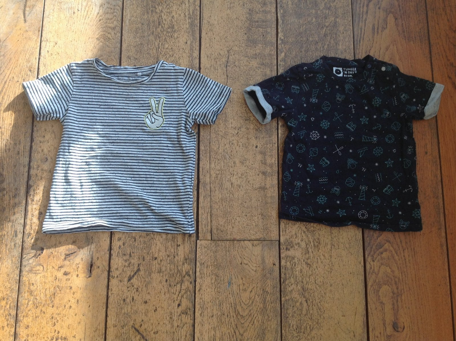 Shirtjes 86 (Name-it/Tumble), Kinderen en Baby's, Babykleding | Maat 86, Ophalen of Verzenden, Zo goed als nieuw, Jongetje, Shirtje of Longsleeve