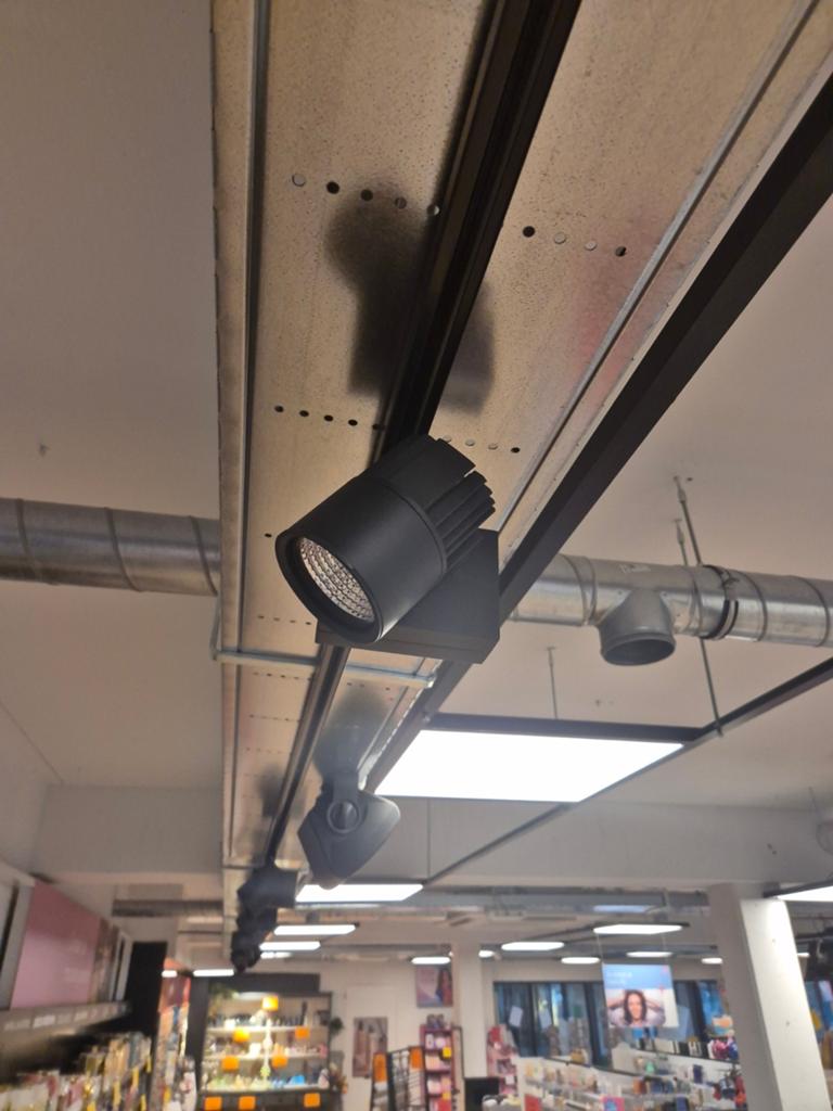 3 fase rail met spots, Ophalen of Verzenden, Metaal of Aluminium, Led