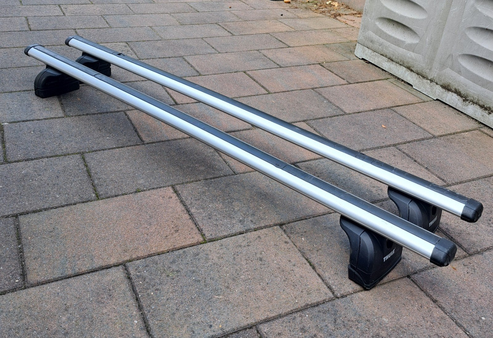 Thule 753 Voetenset met AeroBars 120 cm (inclusief Sleutel), Ophalen of Verzenden, Gebruikt