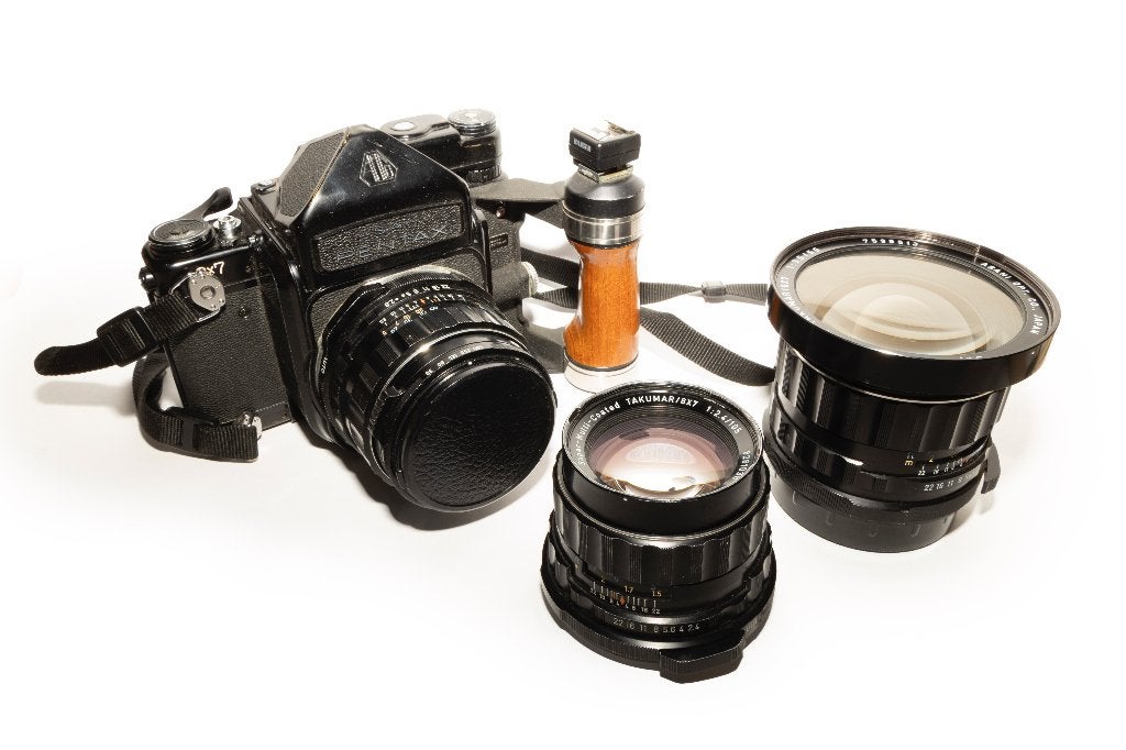 Pentax 67 + 55mm, 90mm LS, 105mm + left hand grip, Ophalen of Verzenden, Gebruikt, Spiegelreflex, Pentax