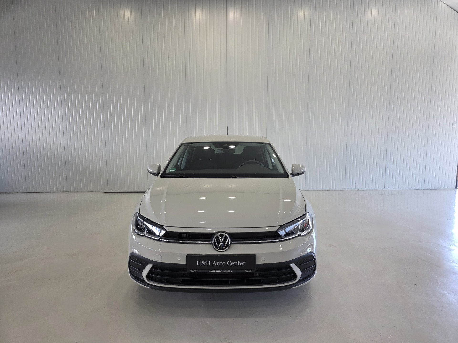 Volkswagen Polo 1.0 TSI Life |Carplay|Automaat|NOV-2023|, Stof, Gebruikt, Zwart, Met garantie (alle)