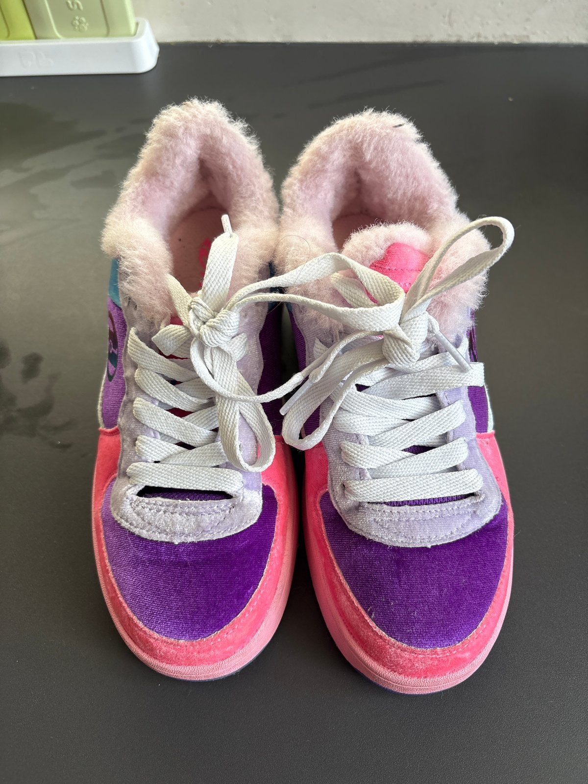 Heelys rolschoenen met bontvoering - Maat 36.5, Ophalen of Verzenden, Gebruikt, Kinderen