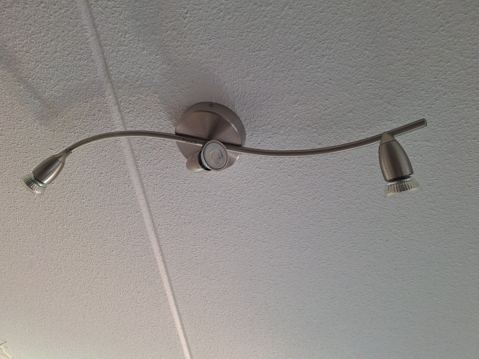 IKEA lamp met 3 spotjes, Ophalen