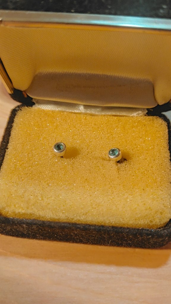 Prachtige 925 Zilveren Oorknopjes met Blauw Steentje, Ophalen of Verzenden, Zo goed als nieuw, Knopjes of Stekers, Zilver