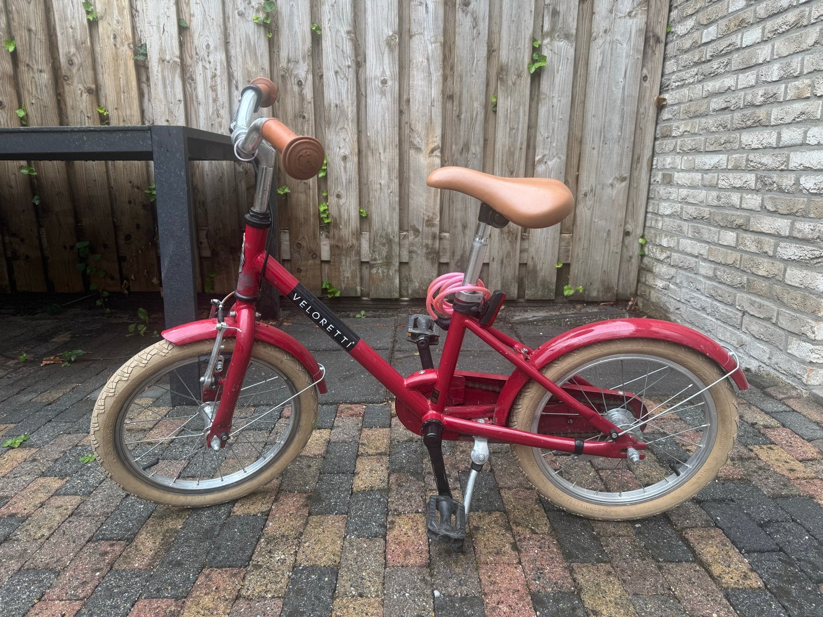 Veloretti kinderfiets 16 inch rood, Ophalen, Gebruikt, Terugtraprem, 16 tot 20 inch