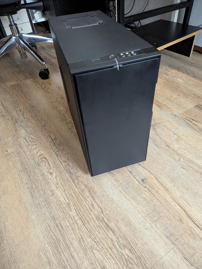 PC AMD Ryzen 5 7600, 16 GB, 500GB SSD + 1,8 TB HDD, Ophalen, Zelf gebouwde pc, AMD Ryzen 5, Zo goed als nieuw