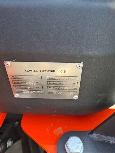 Rhinoceros Xn12-8 1200kg minigraver kubota diesel verstelbaa