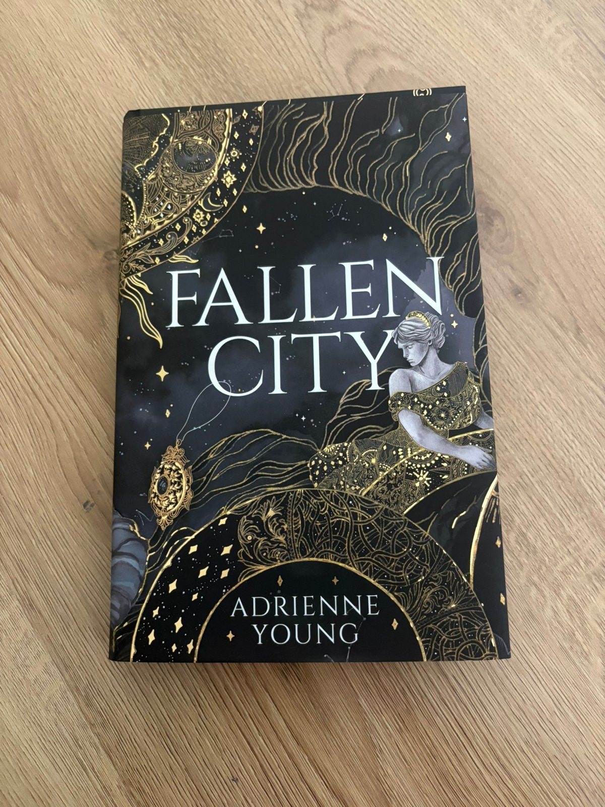 Fallen City - Adrienne Young - Fairyloot special editie, Ophalen of Verzenden, Nieuw