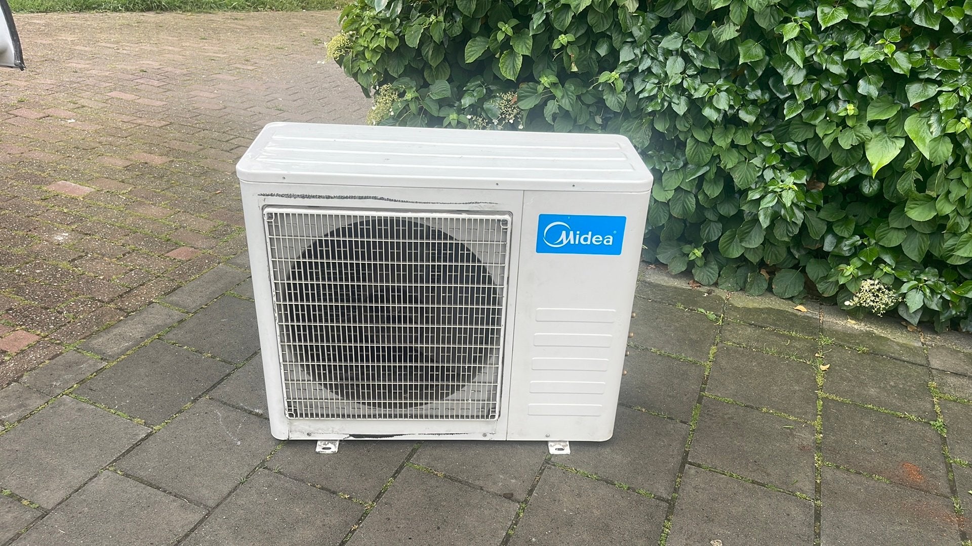 Midea Buitenunit Airco - Werkt Prima, Gebruikt, Minder dan 60 m³, Ophalen of Verzenden, Koelen en Ontvochtigen