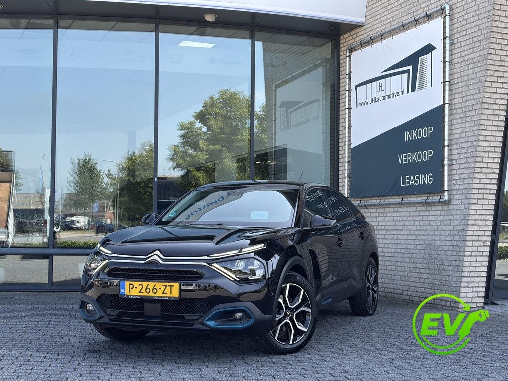 Citroen Ë-C4 Shine 50 kWh*PANO*ACC*LED*VOORRUITVERW.*LEER*C, Auto's, Citroën, 136 pk, Gebruikt, Zwart, Zwart