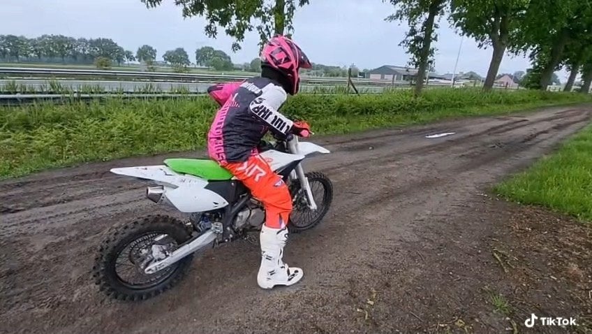 Crossmotor 125cc 4t, Overige merken, Zo goed als nieuw, 4 versnellingen, 125 cc
