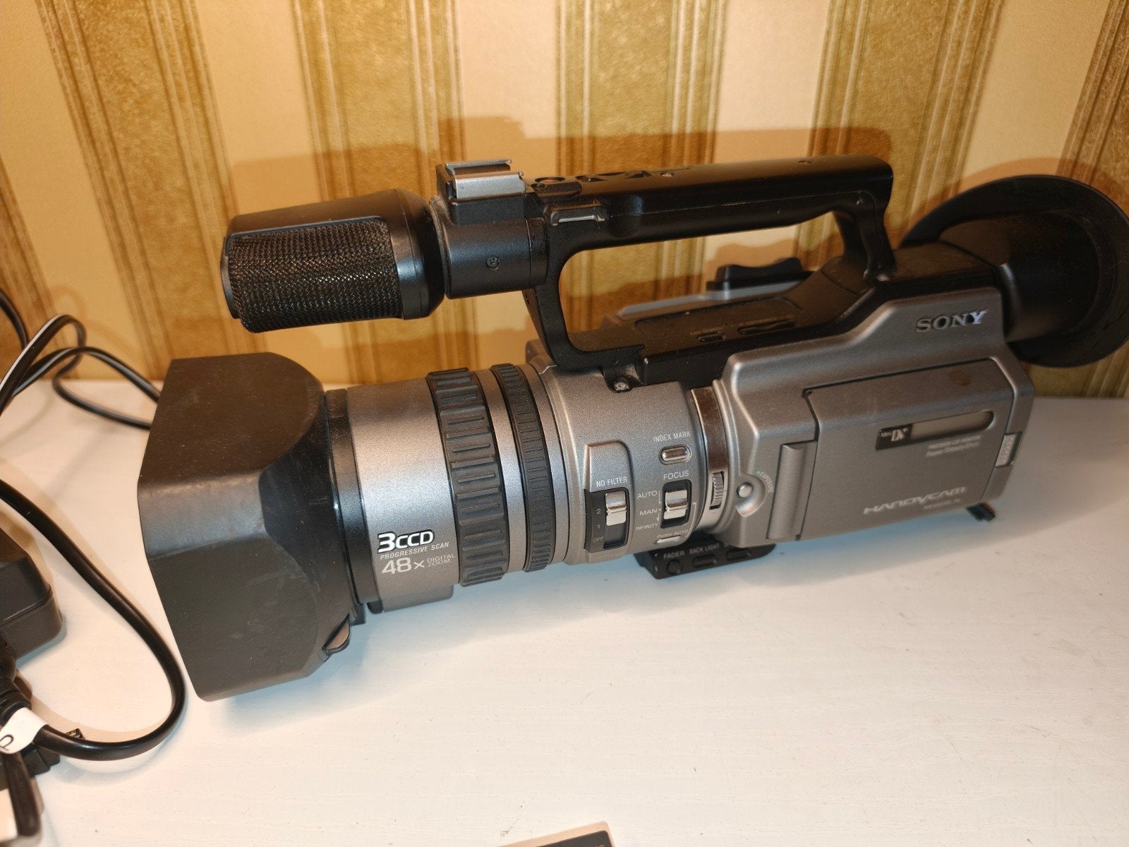 Sony Handycam DCR-VX2100E 3CCD digitale videocamera, Ophalen of Verzenden, Sony, 20x of meer