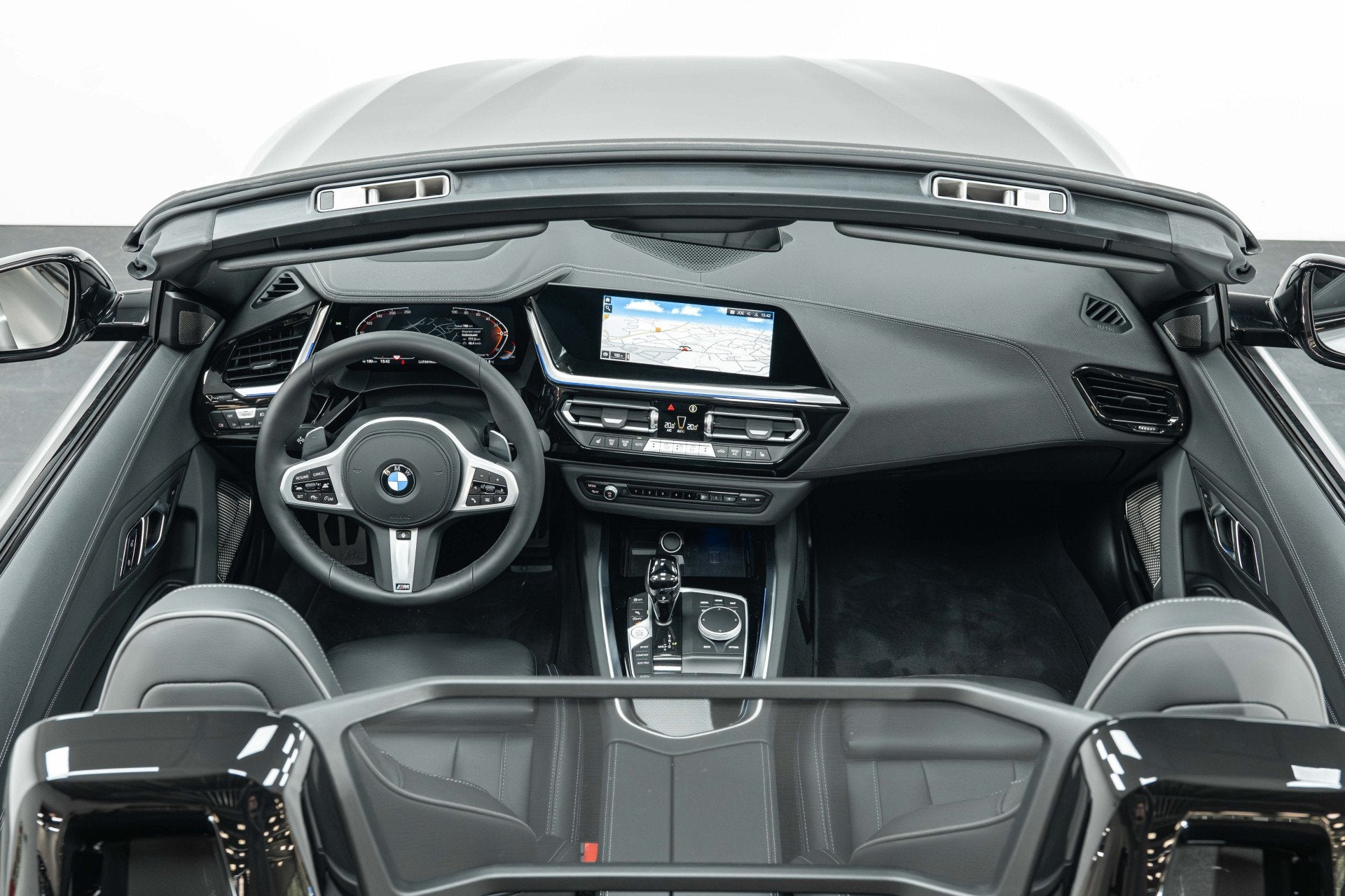 Foto 3 van BMW Z4 Roadster sDrive30i High Executive Automaat / M Sports