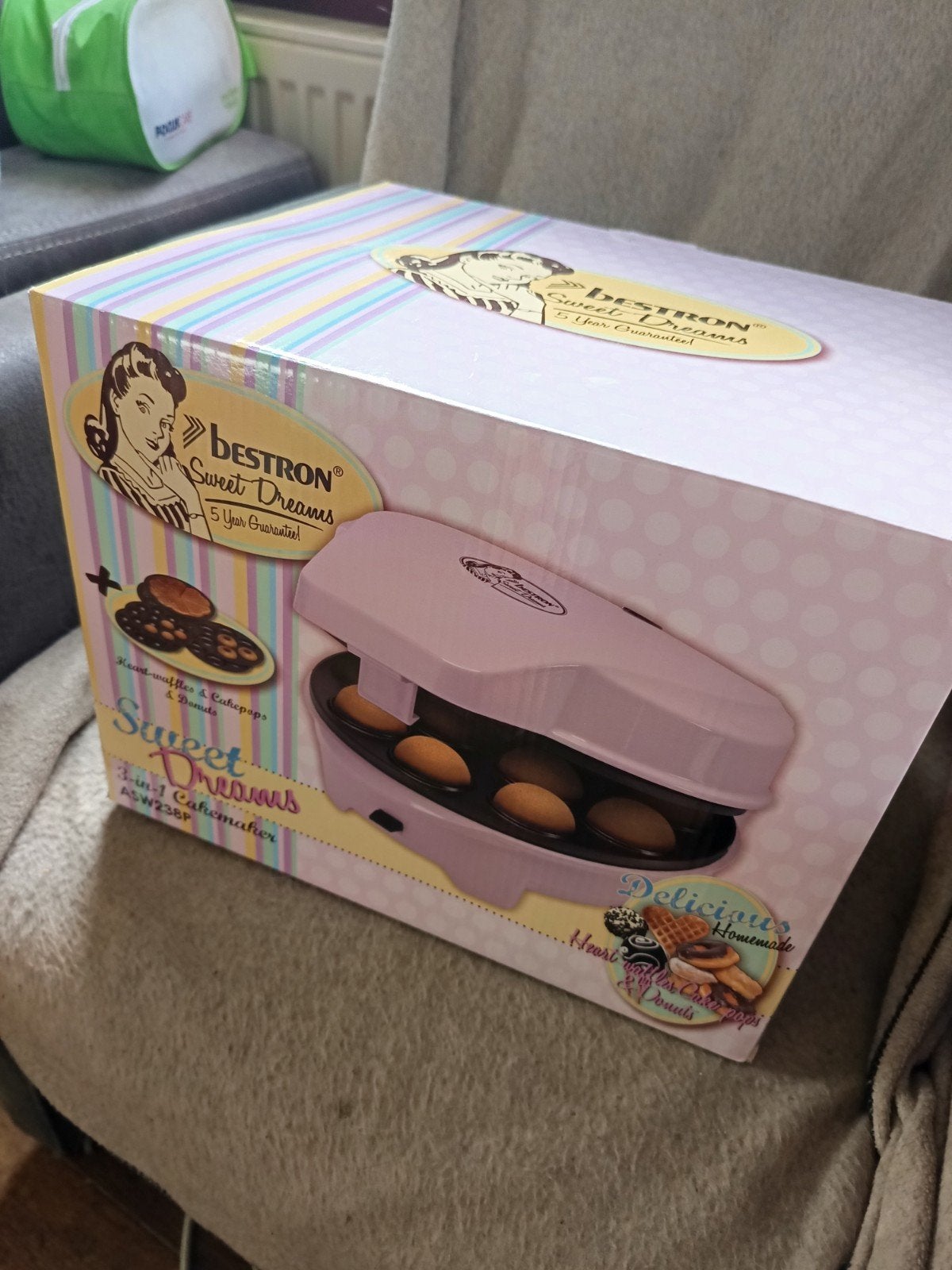 Cup cake maken nieuw in doos, Ophalen, Nieuw, 4 t/m 7 personen