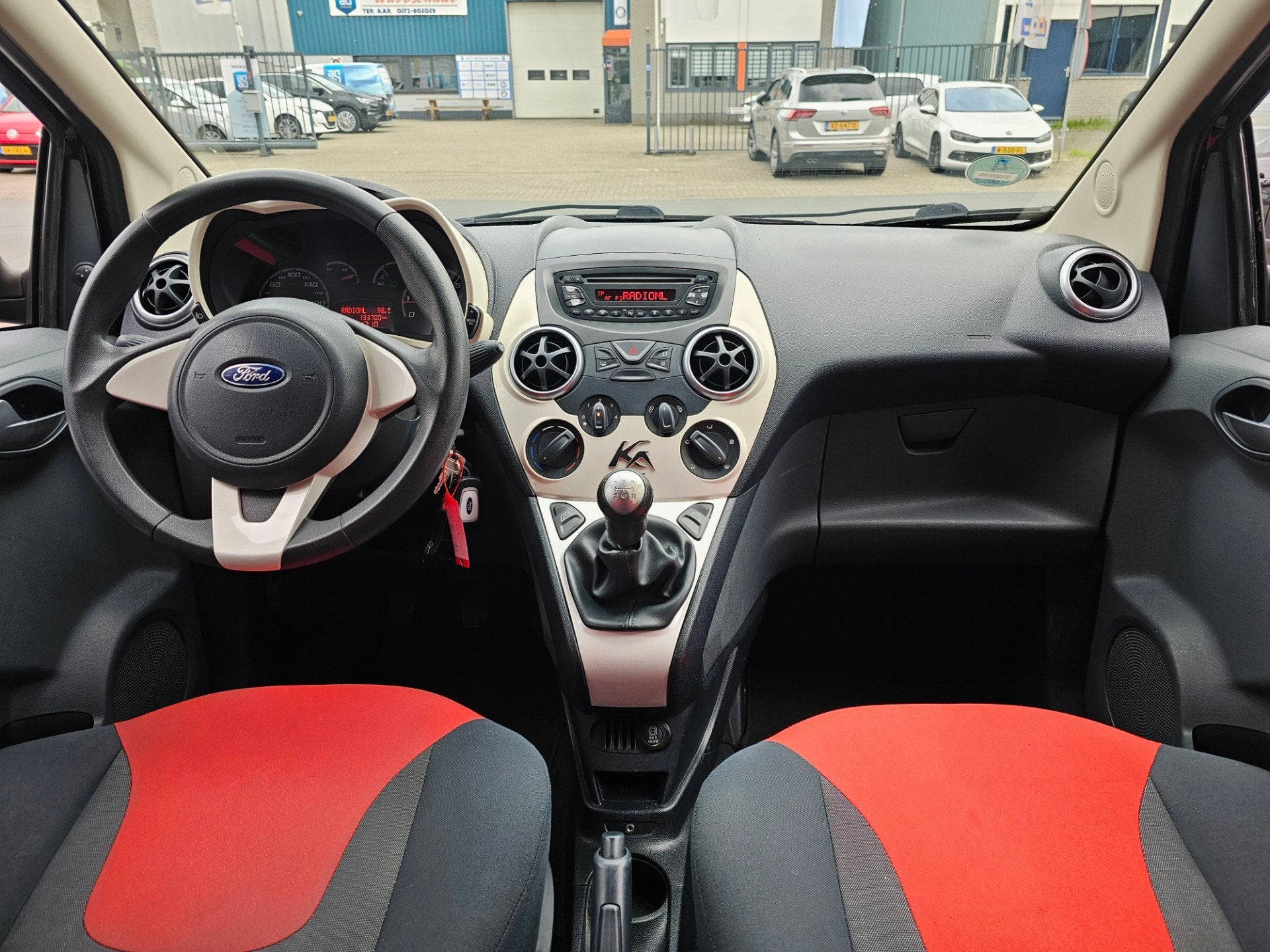 Ford Ka 1.2 Trend|Airco|EL Pakket|LM Velgen|APK, Auto's, Ford, Stof, Gebruikt, 4 cilinders, 4 stoelen