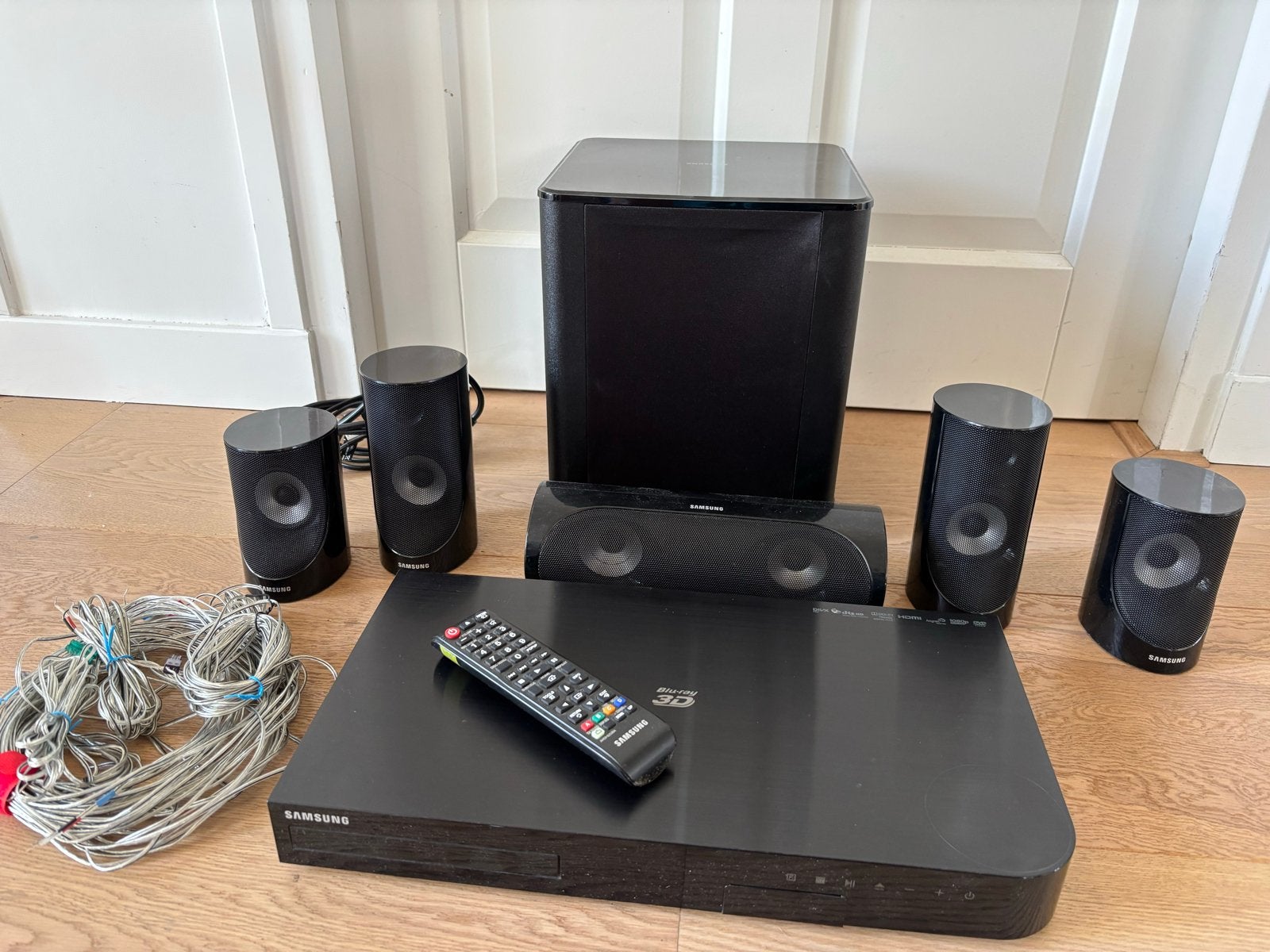 Samsung HT-J5500 Surround Set met DVD speler, Gebruikt, 70 watt of meer, 5.1-systeem, Dvd-speler