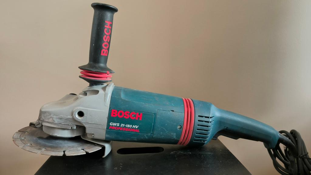 Bosch Professional haakse slijper GWS 21-180 HV, Doe-het-zelf en Verbouw, Gereedschap | Slijpmachines, Ophalen of Verzenden, Zo goed als nieuw