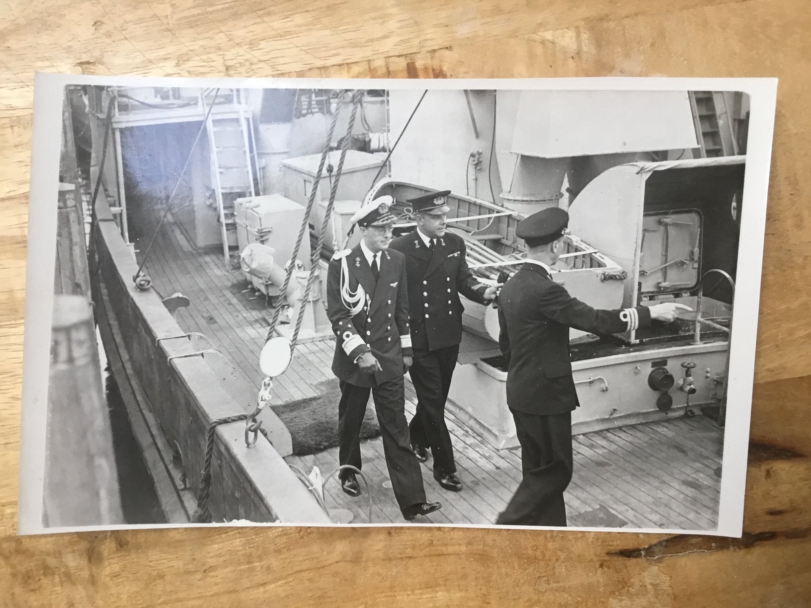 Persfoto Marine, mijnenveger de Rondgang 17 juni 1946, Ophalen of Verzenden, Marine, Nederland, Foto of Poster