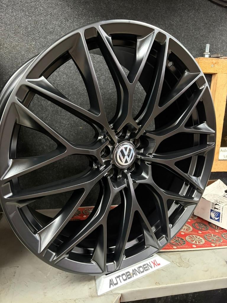 20 Inch o.a Audi en Vw Black edition velgen 5x112, Velg(en), Verzenden, Nieuw, Personenwagen