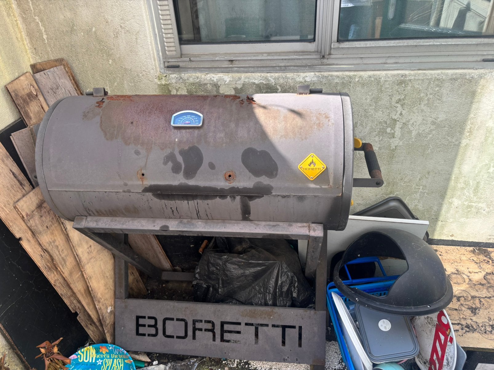 Boretti Grill (gebruikt), Tuin en Terras, Houtskoolbarbecues, Ophalen, Zo goed als nieuw