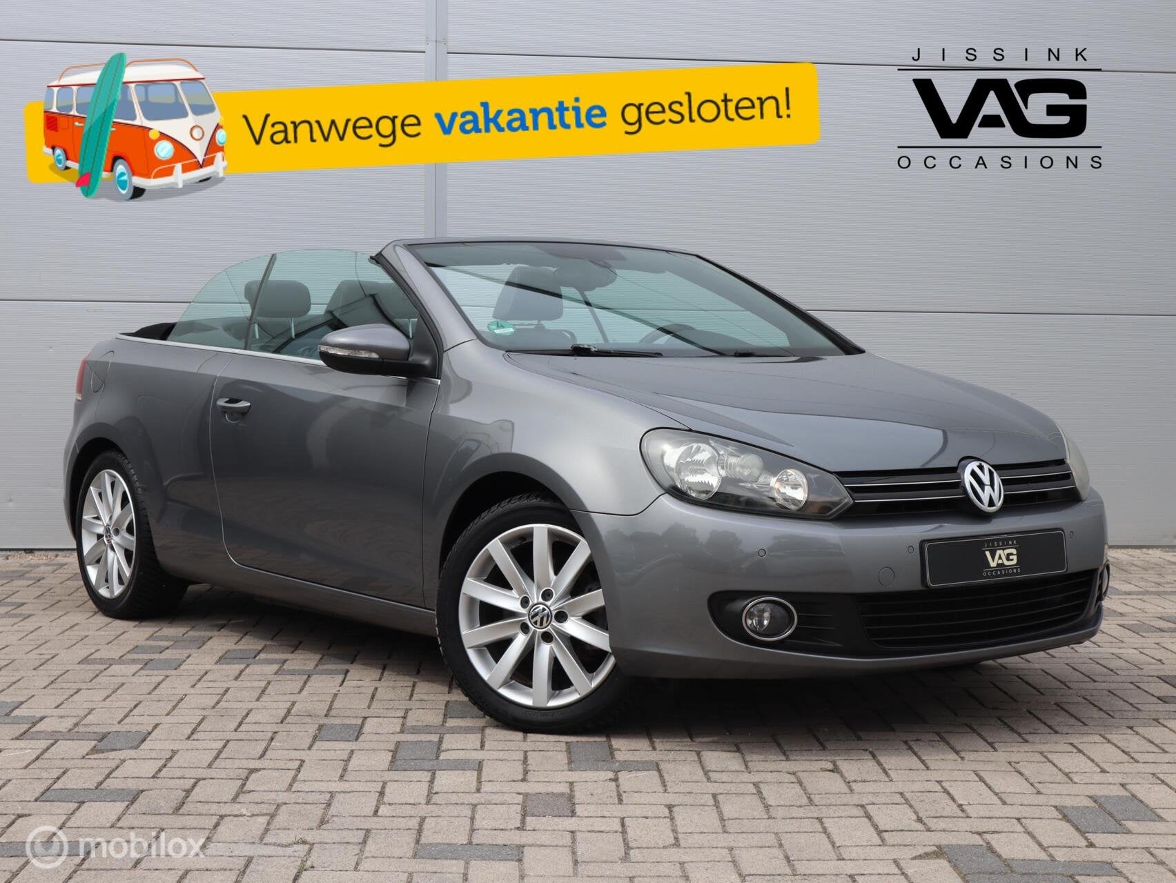Volkswagen Golf Cabrio 1.2 TSI Leer Navi LED Cruise Clima, Auto's, Voorwielaandrijving, Euro 5, Zwart, 4 cilinders