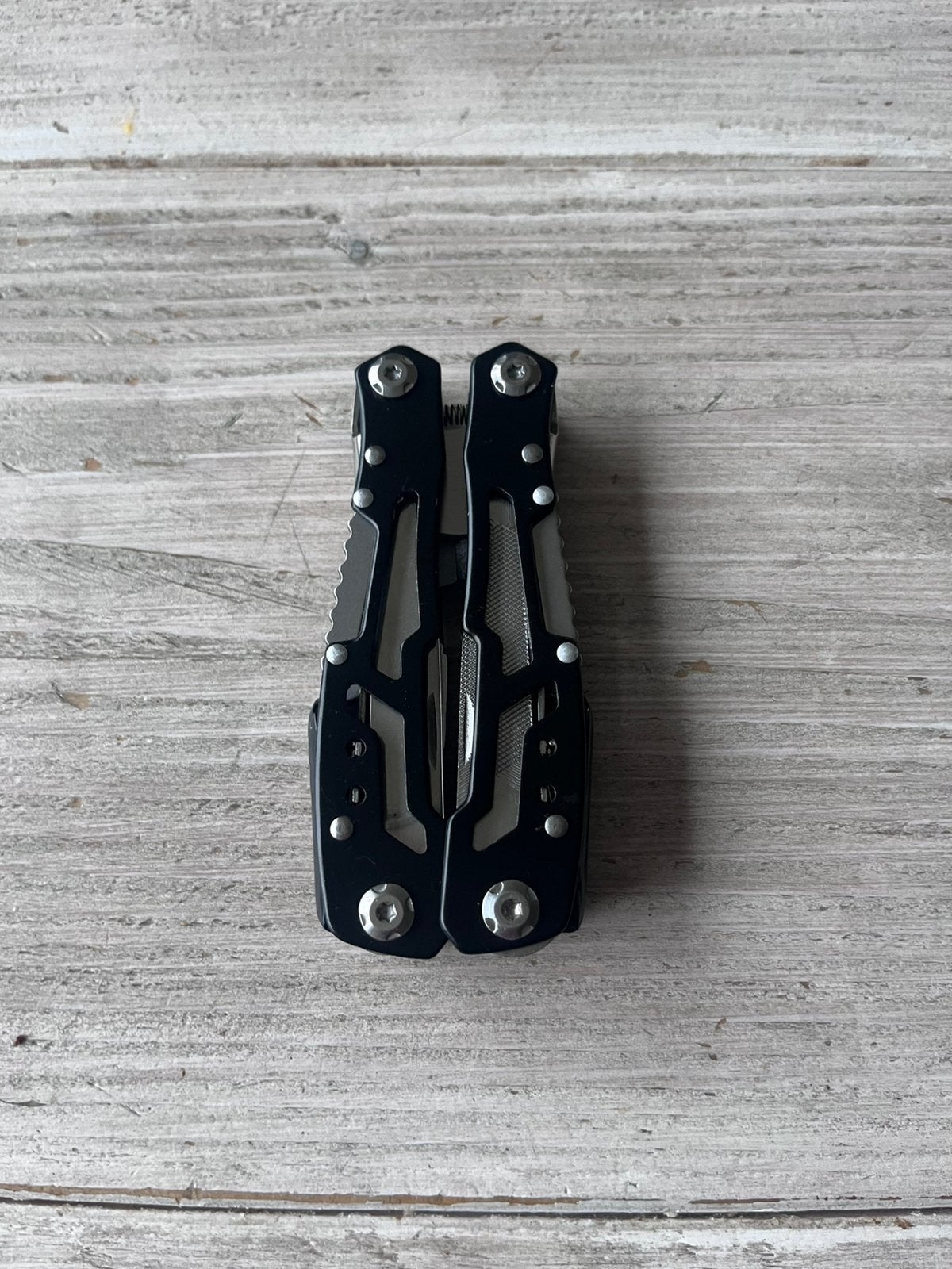Multitool, met 10+ functies, skeleton, open, Ophalen, Zo goed als nieuw