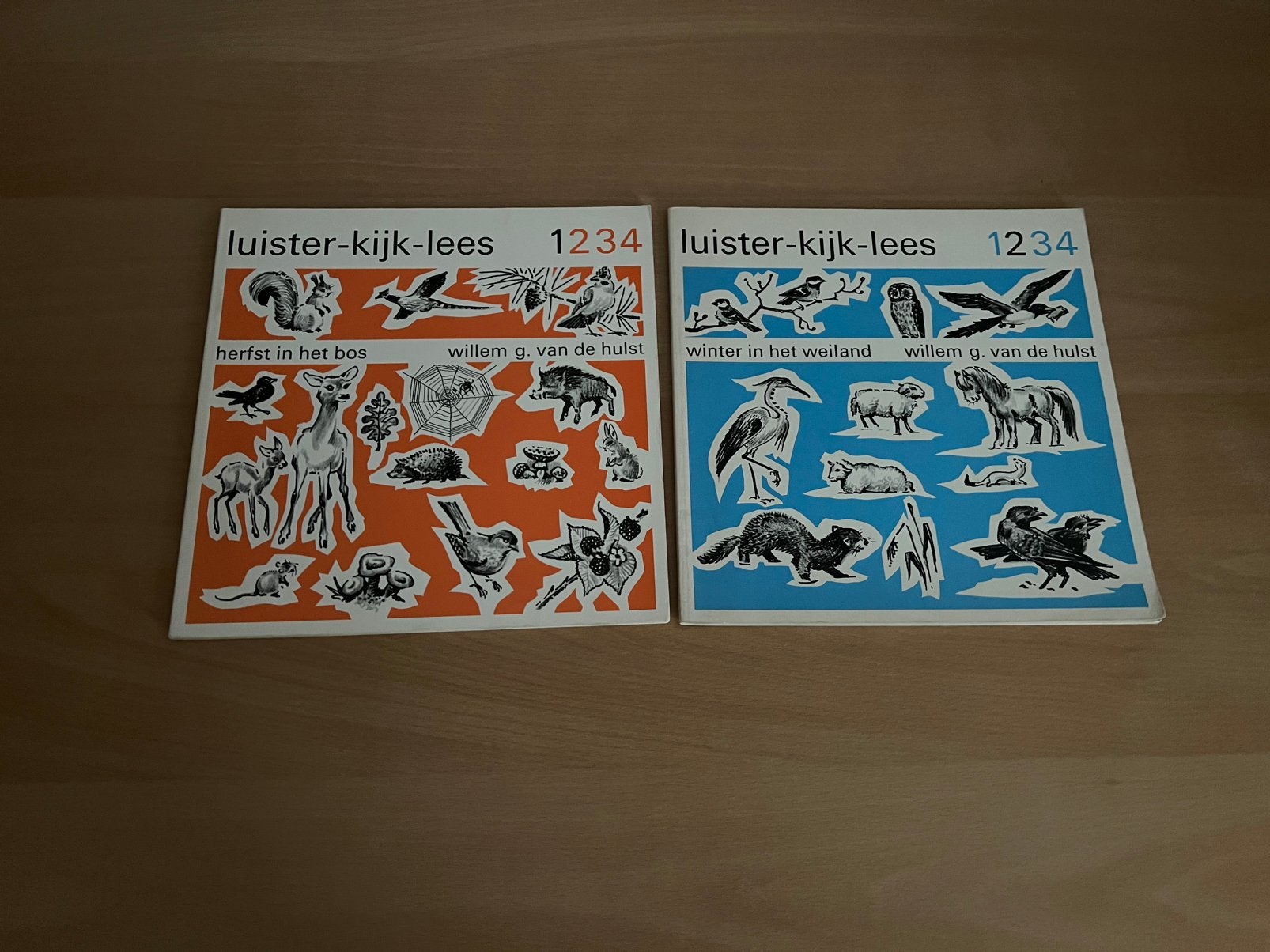 Boekjes over de natuur door W. G. Van de Hulst jr, Antiek en Kunst, Ophalen of Verzenden