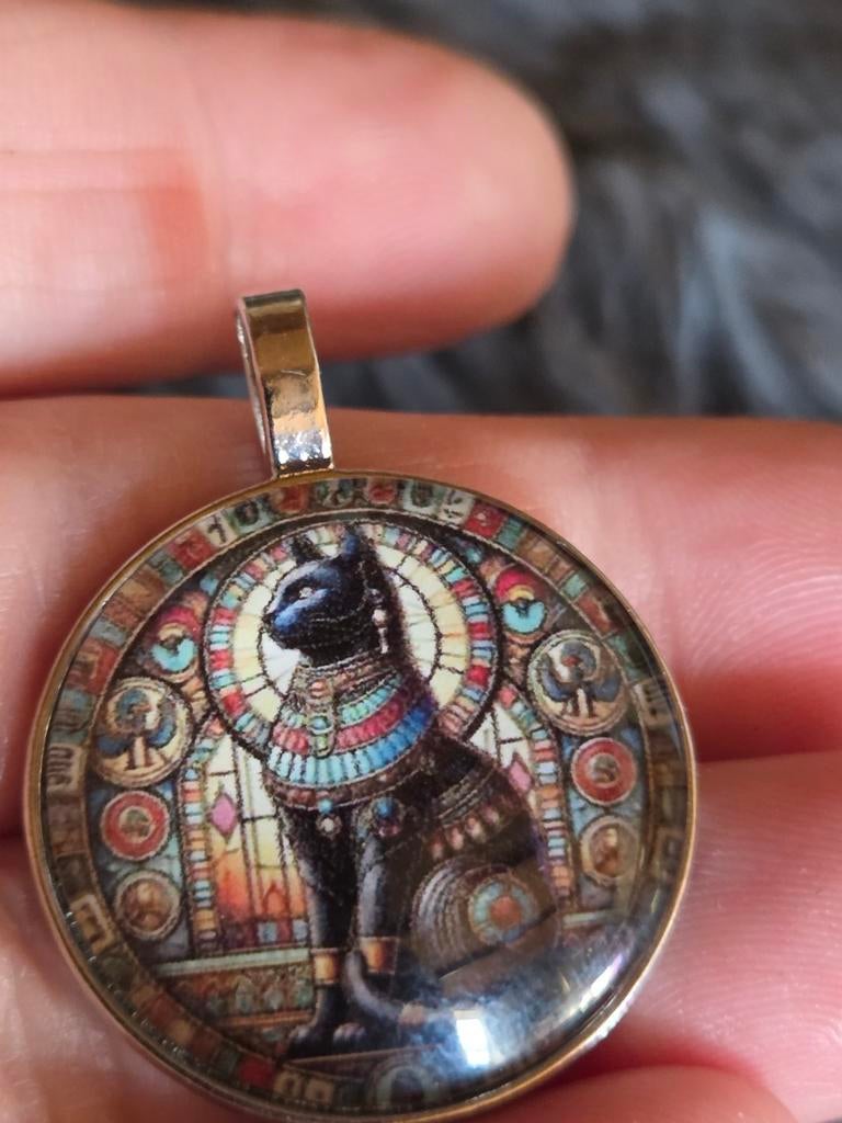 Glazen hanger met Egyptische kat, Overige kleuren, Glas of Kristal, Nieuw, Ophalen of Verzenden