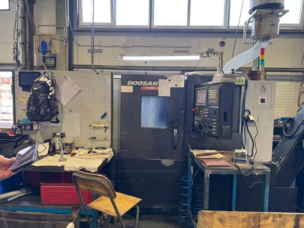 CNC lathe DOOSAN PUMA 2600, Ophalen, Gebruikt, Metaal, Machine