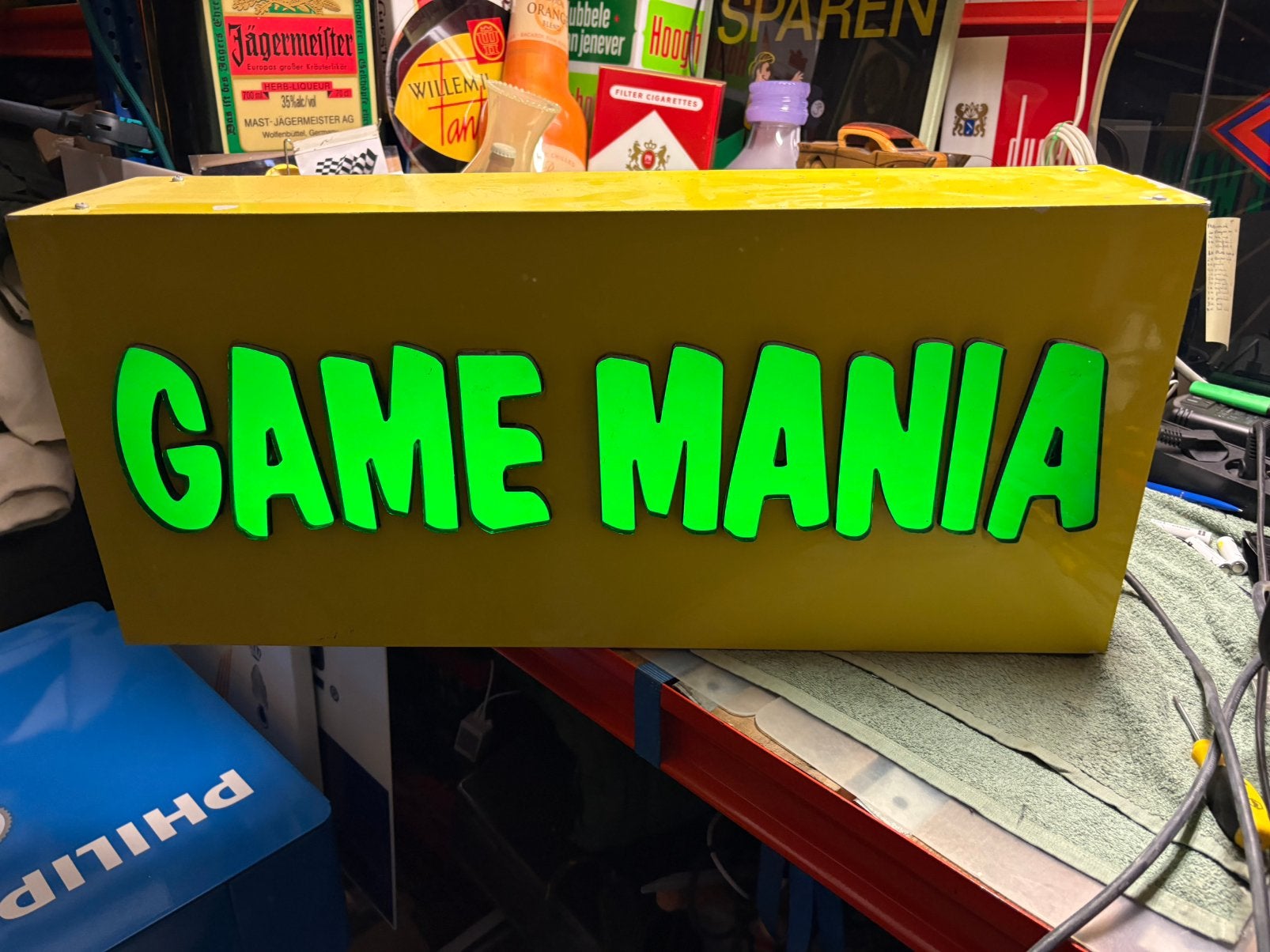 Game Mania lichtreclame, Ophalen, Gebruikt, Lichtbak of (neon) lamp