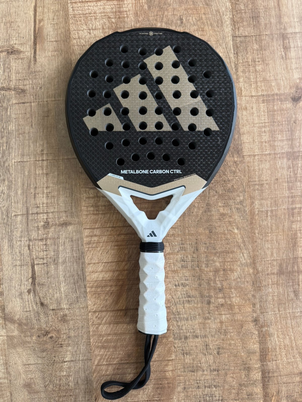 Padel racket - adidas, Sport en Fitness, Padel, Ophalen of Verzenden, Zo goed als nieuw