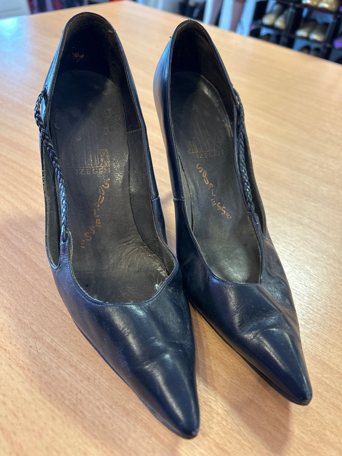 Donkerblauwe vintage pumps - Maat 38, Ophalen of Verzenden, Gedragen, Blauw, Pumps