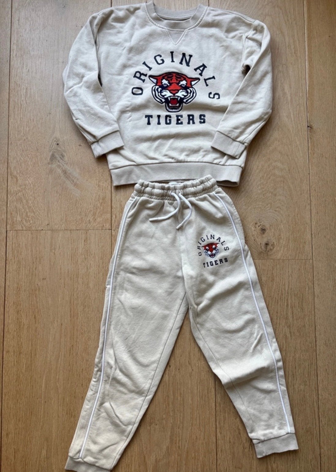 Primark joggingpak maat 116 Tijger, Ophalen of Verzenden, Gebruikt, Jongen, Setje