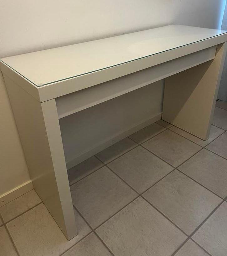 IKEA MALM toilettafel / kaptafel – wit met glazen blad, Huis en Inrichting, Tafels | Kaptafels, Ophalen, 100 tot 150 cm, Zo goed als nieuw