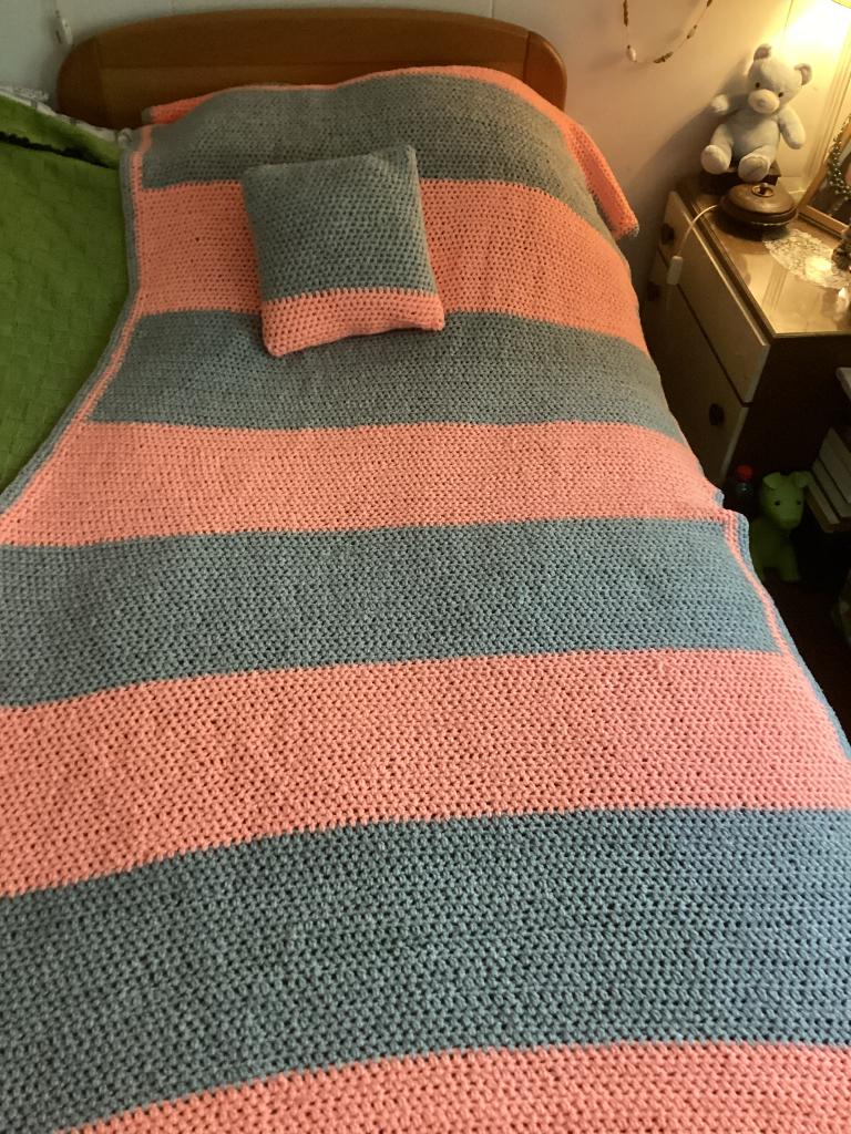 2 zelfgemaakte sprei, Hobby en Vrije tijd, Ophalen, Nieuw, Haken, Wol of Garen