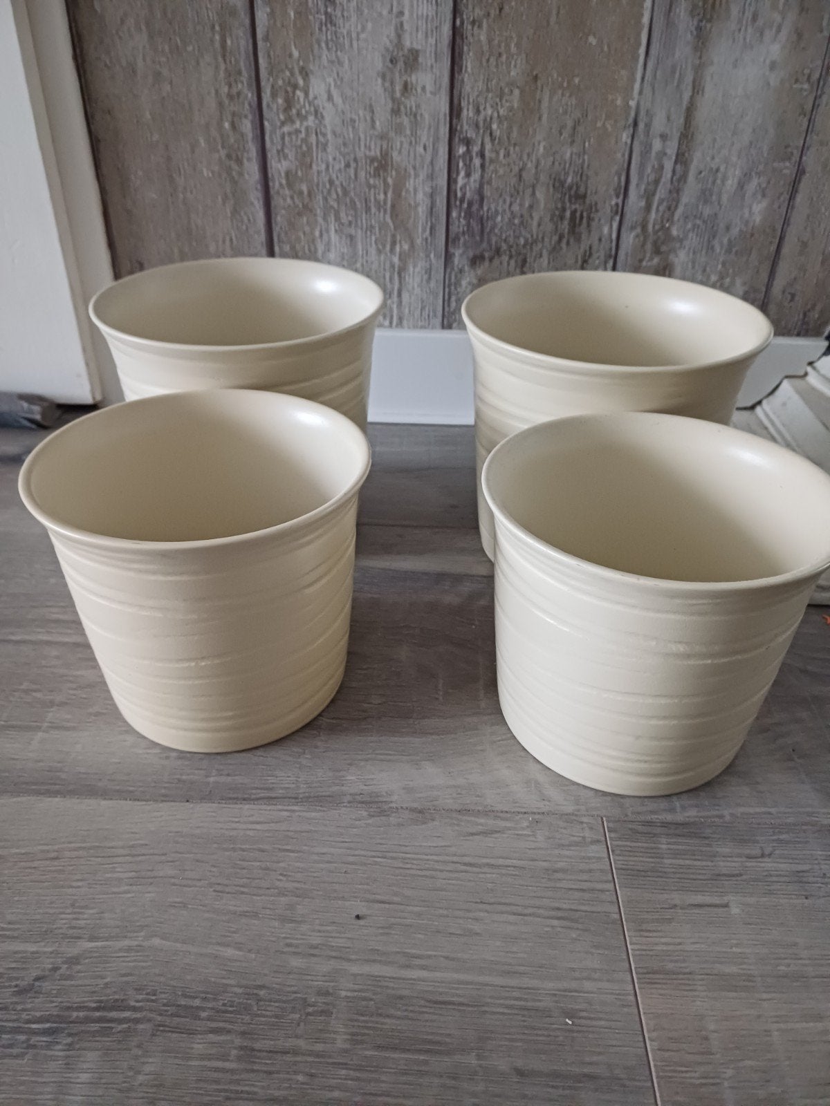 4x bloempotten crème (voor binnen), Rond, Binnen, Ophalen of Verzenden, Zo goed als nieuw