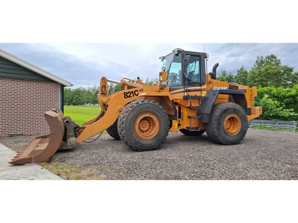2002 case 821C Shovel, Wiellader of Shovel