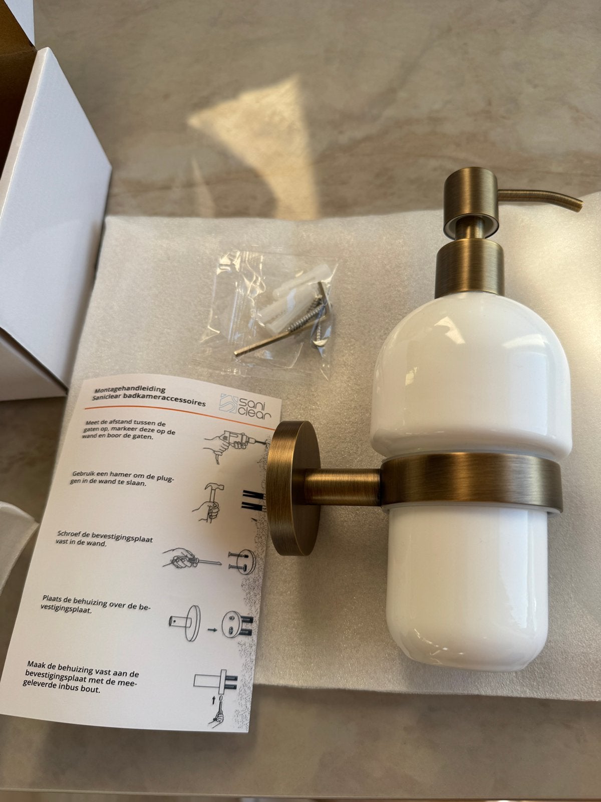 Saniclear verouderd messing zeepdispenser zeeppomp, Ophalen of Verzenden, Nieuw, Goud, Zeepdispenser/zeepbakje