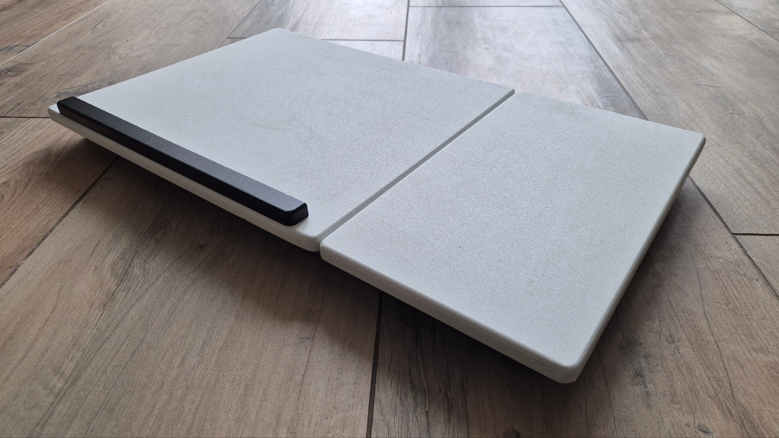 Bedtafel, Ophalen, 50 tot 100 cm, Zo goed als nieuw, Overige houtsoorten