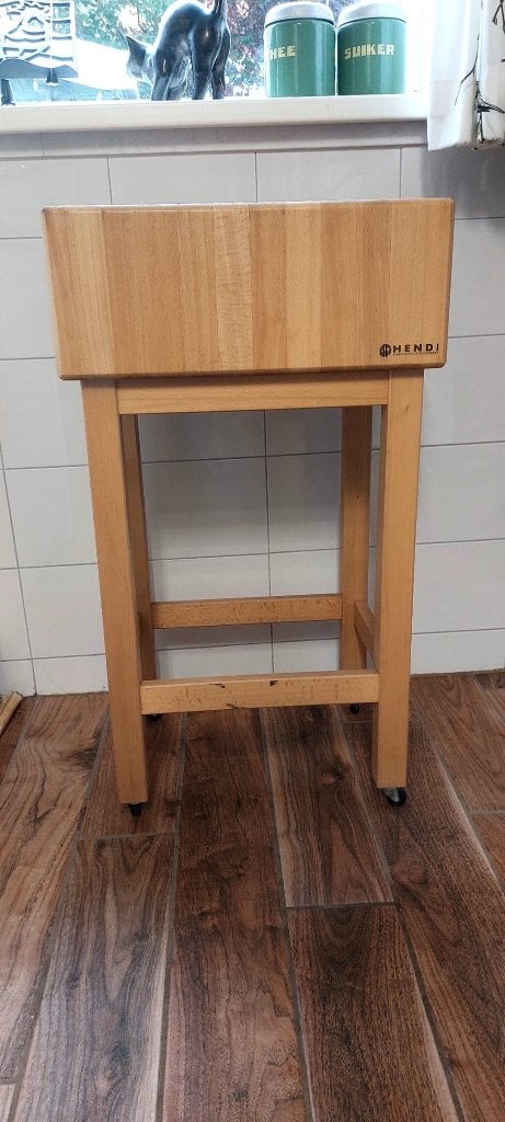 Hendi hakblok op wielen - 90x50x40 cm, Huis en Inrichting, Ophalen, Hout, Hendi, Snij-/serveerplank
