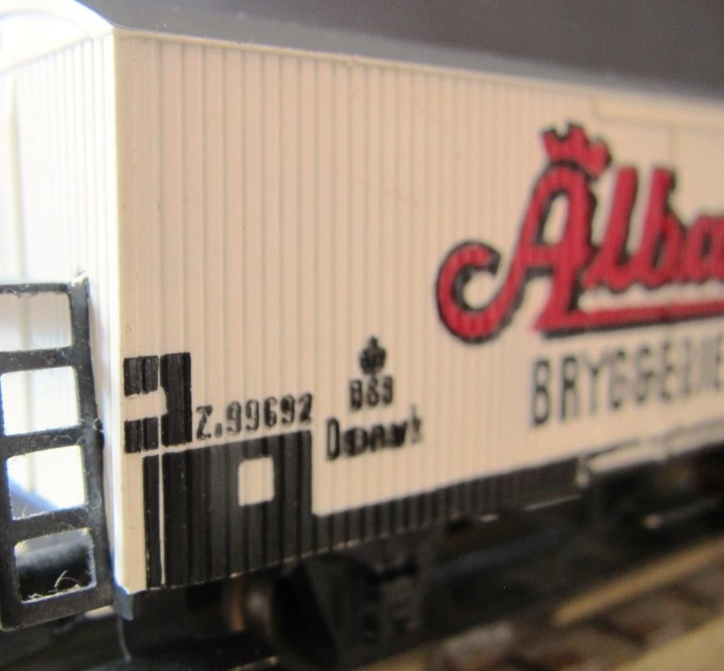 LONG DSB H0 bierwagen ALBANI vintage 1955 voor Märklin, Hobby en Vrije tijd, Wisselstroom, Wagon, Ophalen of Verzenden, Zo goed als nieuw