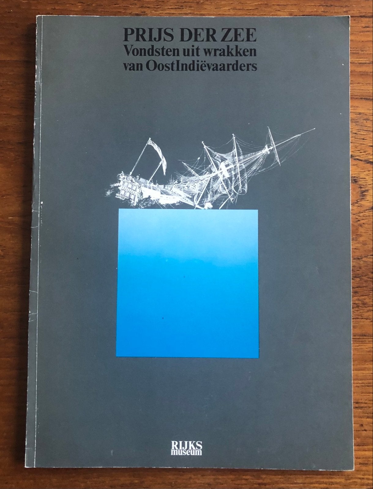 VOC Vondsten uit wrakken van Oostindiëvaarders Indië, Verzamelen, Ophalen of Verzenden, Zo goed als nieuw, Zeilboot, Boek of Tijdschrift