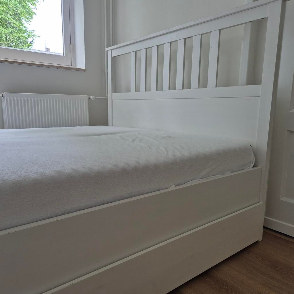 Hemnes bed ikea 140 cm incl matrassen, Huis en Inrichting, Ophalen, Gebruikt, Wit, Tweepersoons