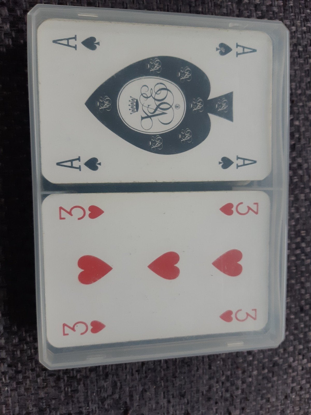 Speelkaarten set in plastic doosje, Hobby en Vrije tijd, Ophalen of Verzenden, Gebruikt