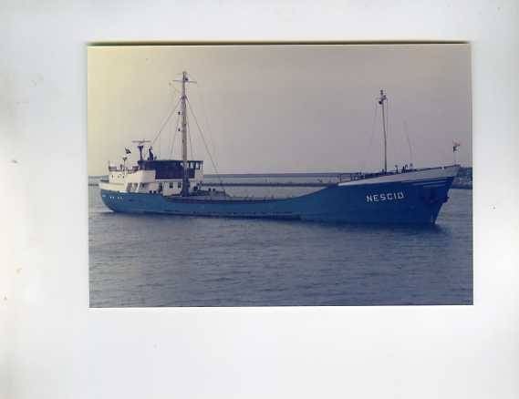 scheepvaart-foto-nescio-3x, Ophalen of Verzenden, Zo goed als nieuw, Motorboot, Boek of Tijdschrift