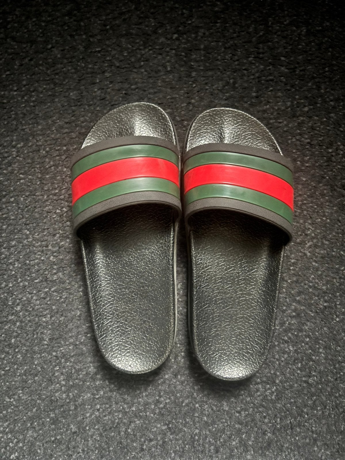 Gucci slippers, Ophalen of Verzenden, Overige maten, Zwart