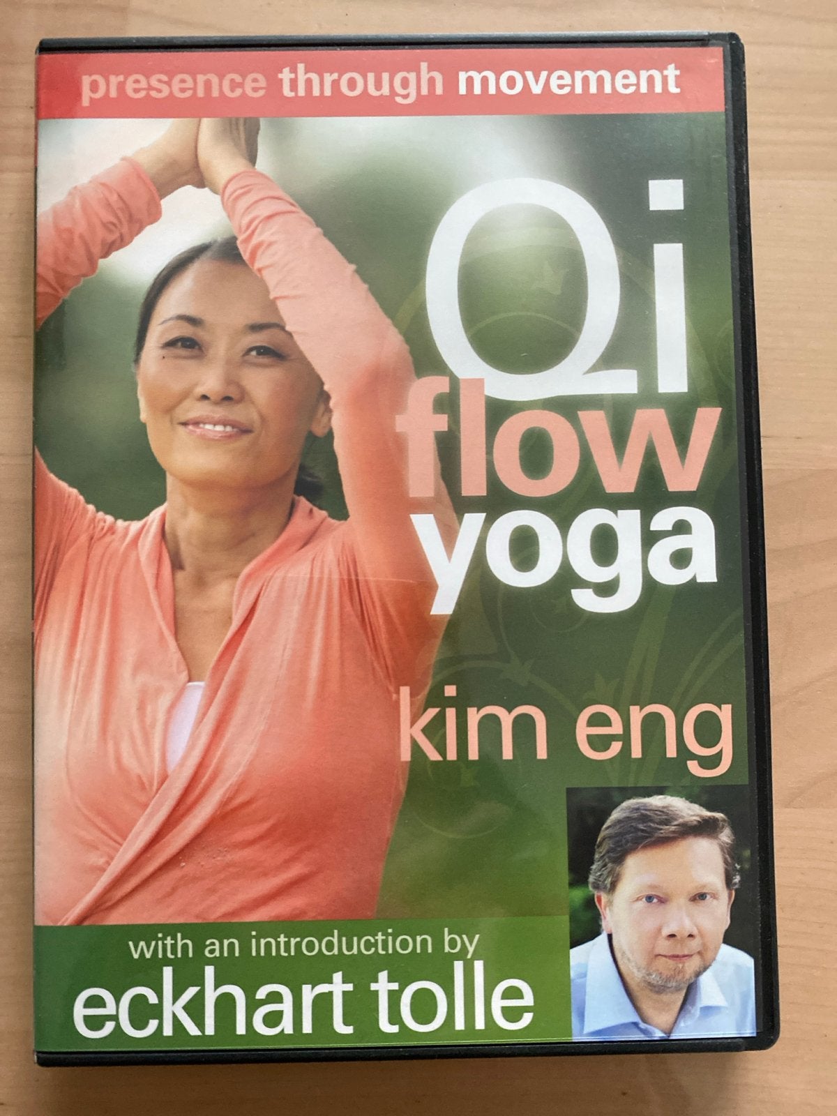 Qi Flow Yoga met Kim Eng en Eckhart Tolle DVD, Overige typen, Ophalen of Verzenden, Zo goed als nieuw, Meditatie