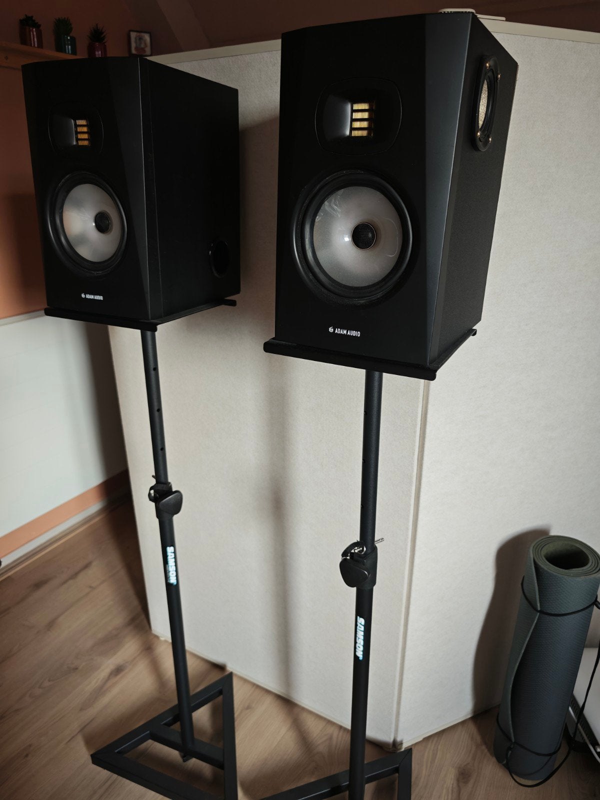Adam audio t7v, Audio, Tv en Foto, Ophalen of Verzenden, Overige merken