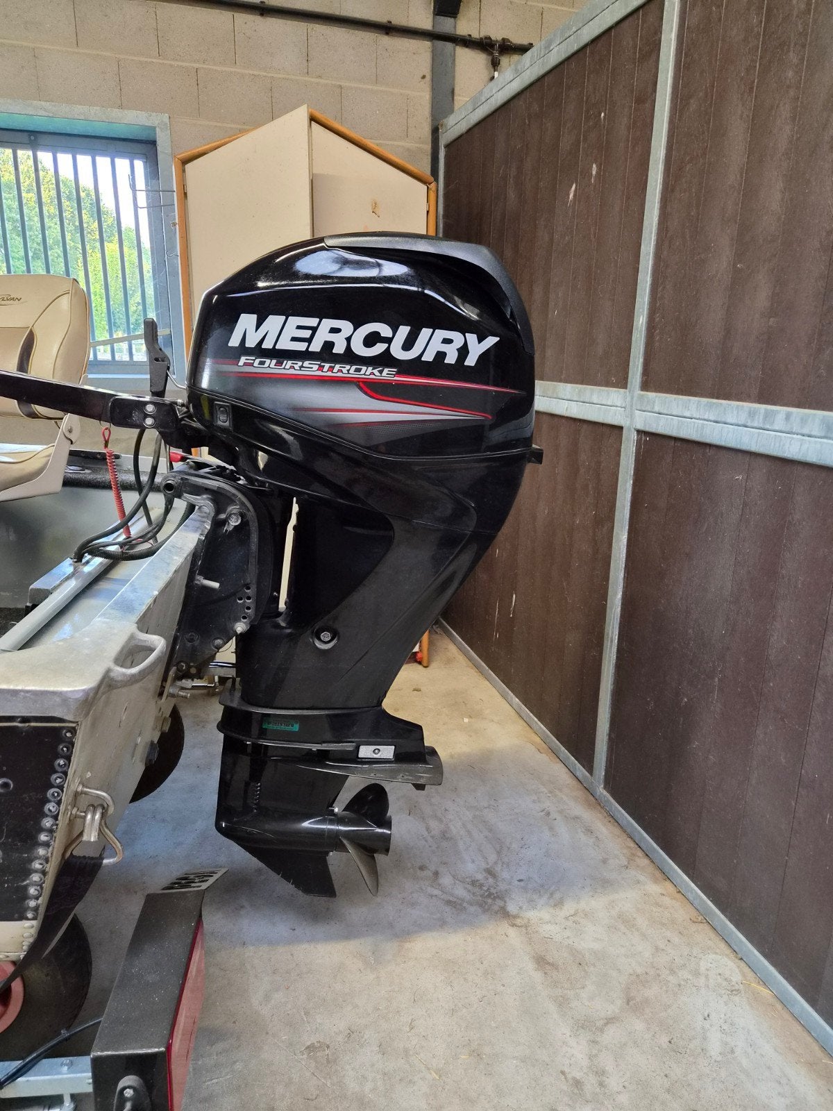 Mercury 40 PK FourStroke Buitenboordmotor, Watersport en Boten, Ophalen, Elektrische start, Zo goed als nieuw, 30 pk of meer