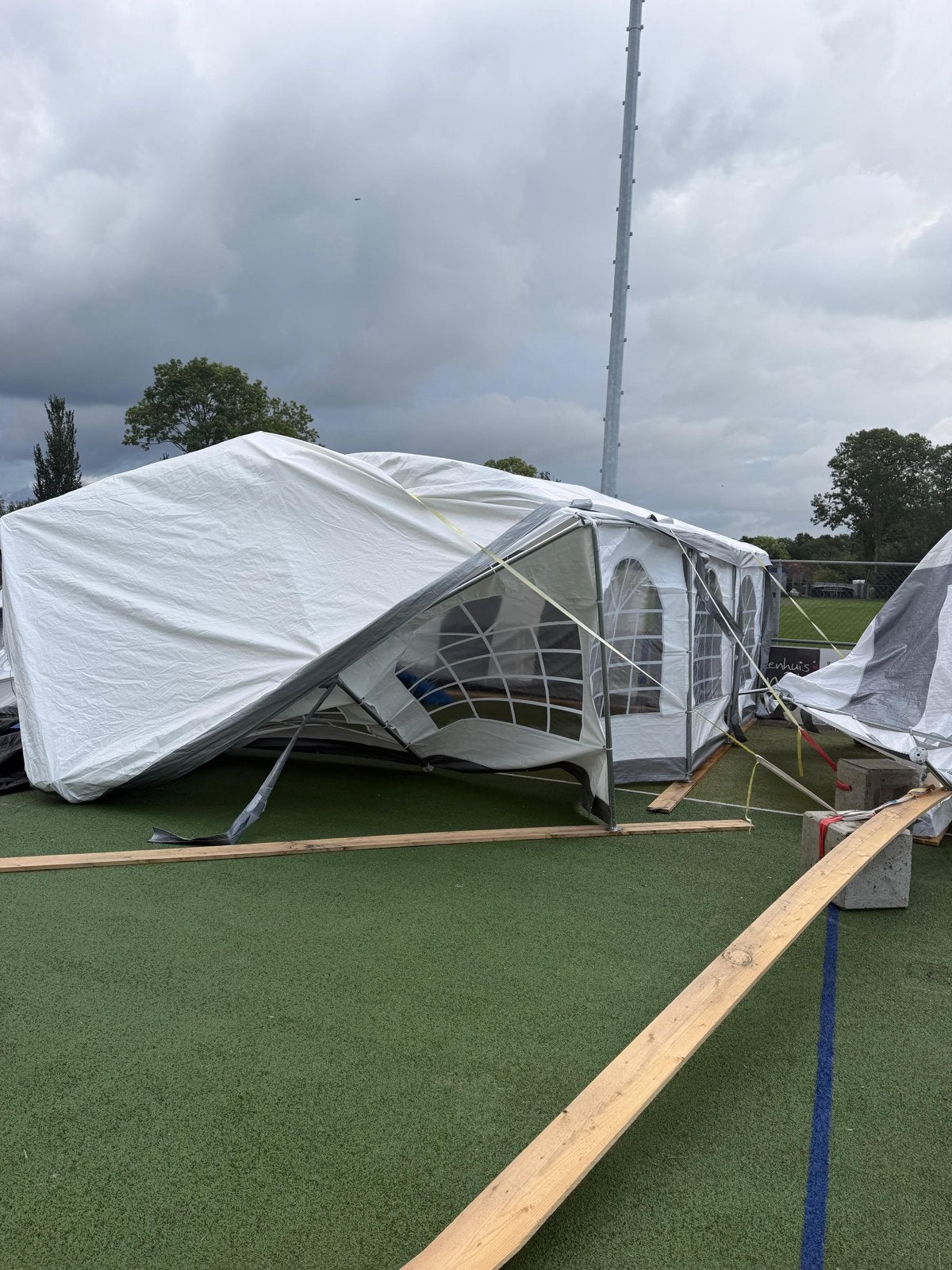 Foto 2 van Partytent / Feesttent 5x10m - te koop